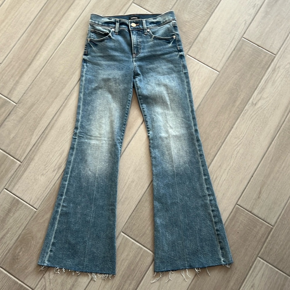 Light blue wide leg jeans size 0 short Express